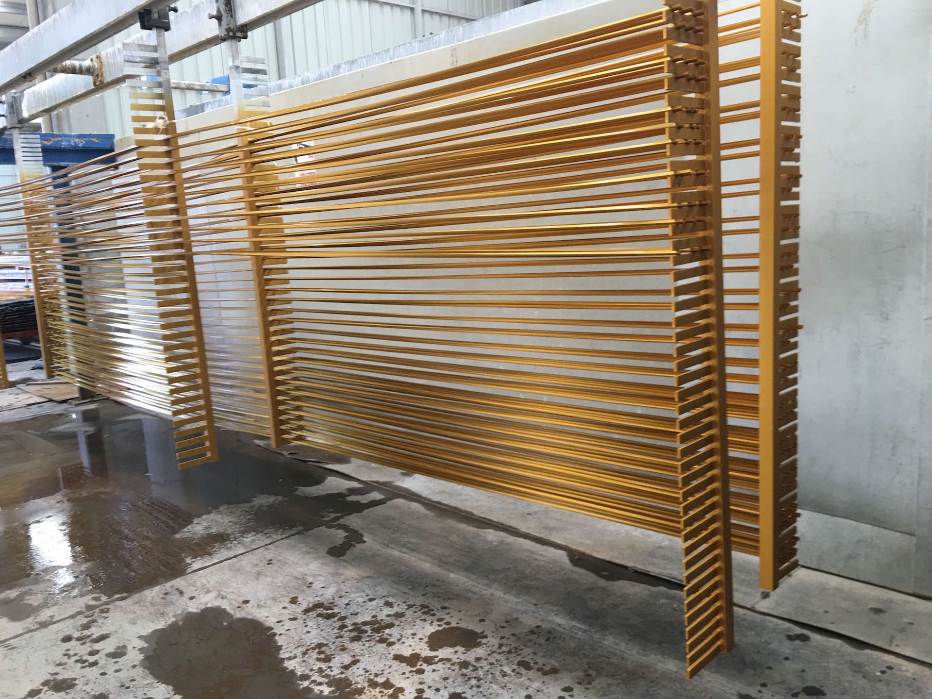 Alüminyum askı aparatları